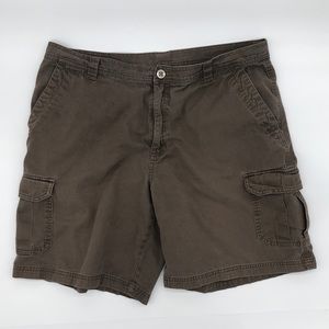Columbia cargo shorts men’s size 40 Omni shade